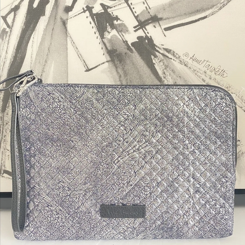 Vera Bradley Silver Wristlet Quilted Shiny Leather excellent condition
